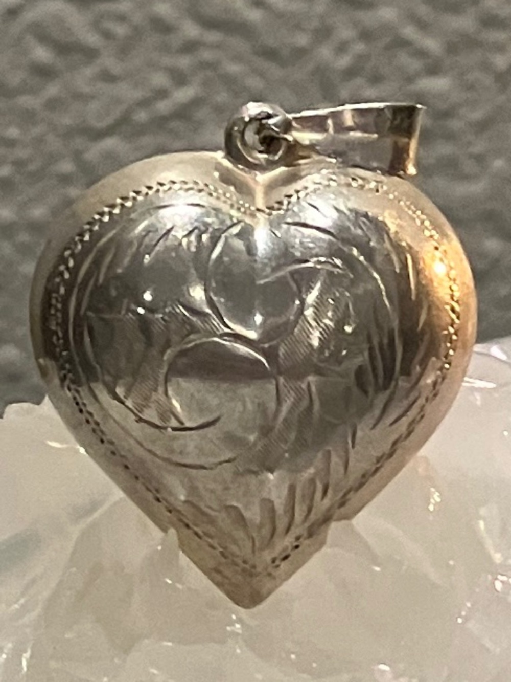 925 Sterling Silver Bubble Heart Shaped Pendant - Picture 3 of 9